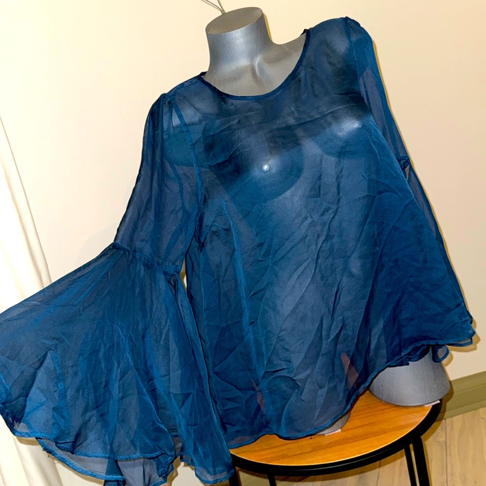 standards & practices long bell sleeves woman’s girls size M
